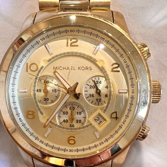Michael Kors gold watch. (Battery needs replacement) - Picture 1 of 3